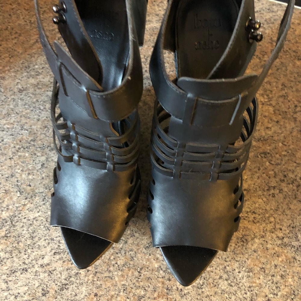 Women’s platform  Black shoes